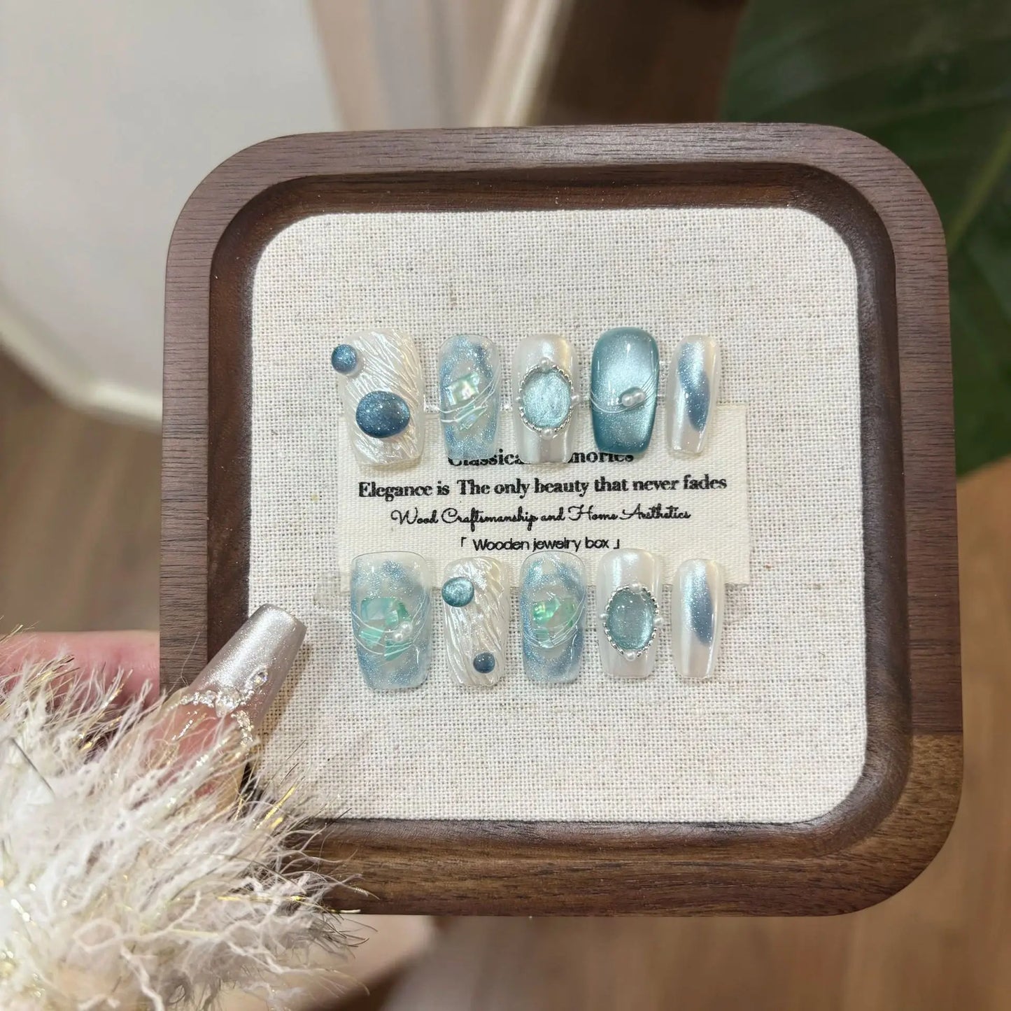 10pcs - Blue Glossy Fish & Bubbles