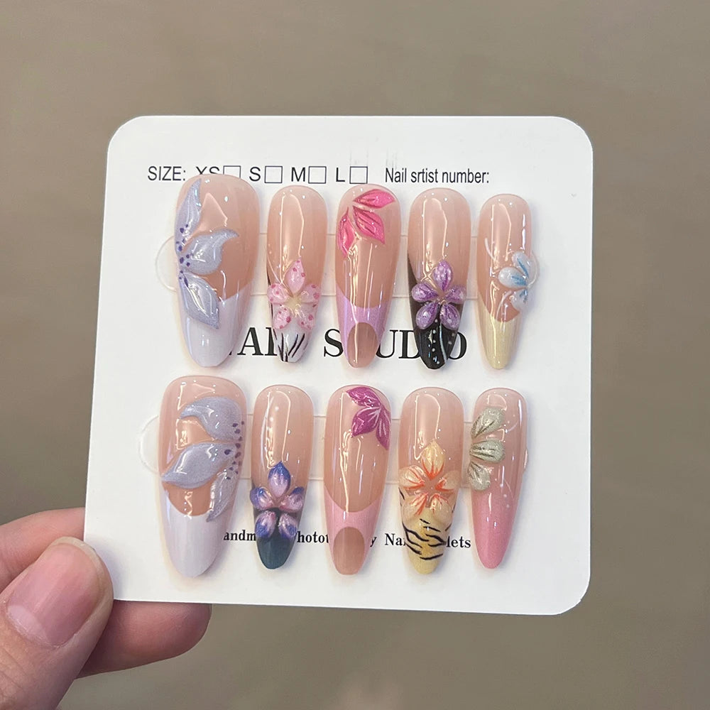Luxury  long-sized flower Leopard Nails