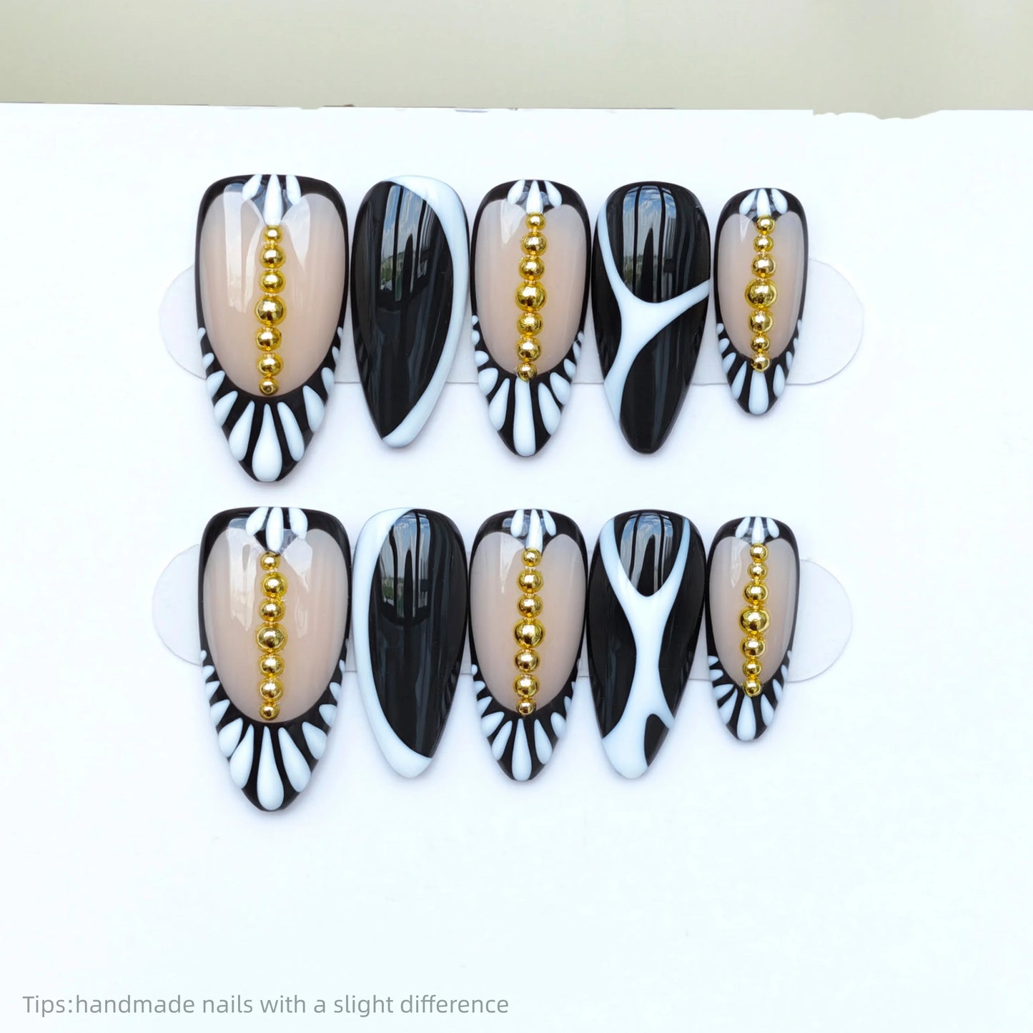 Black White Gold Bead