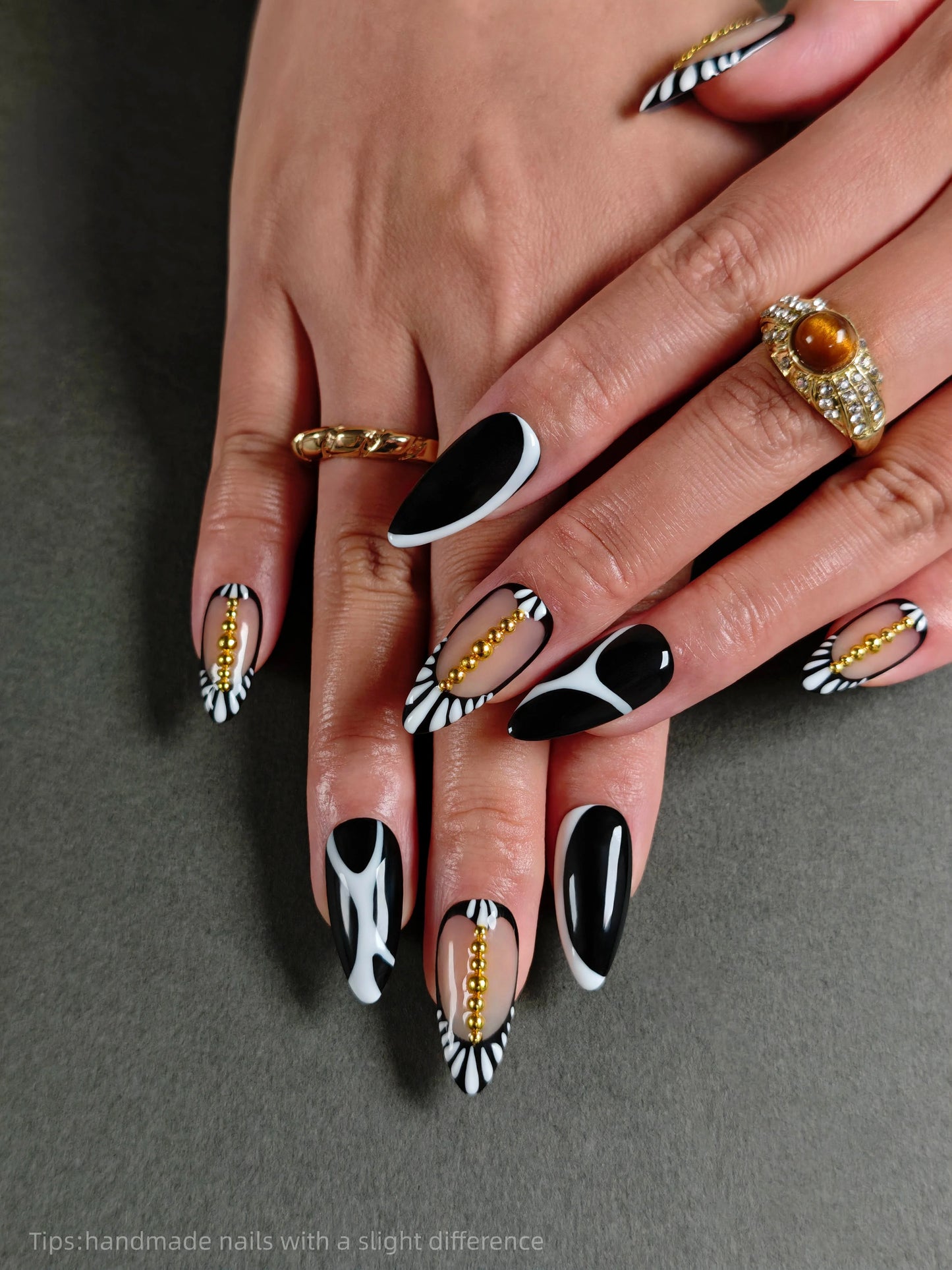 Black White Gold Bead